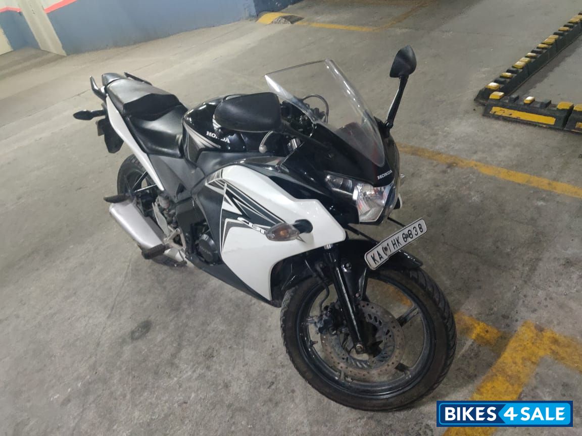 Honda CB150R StreetFire