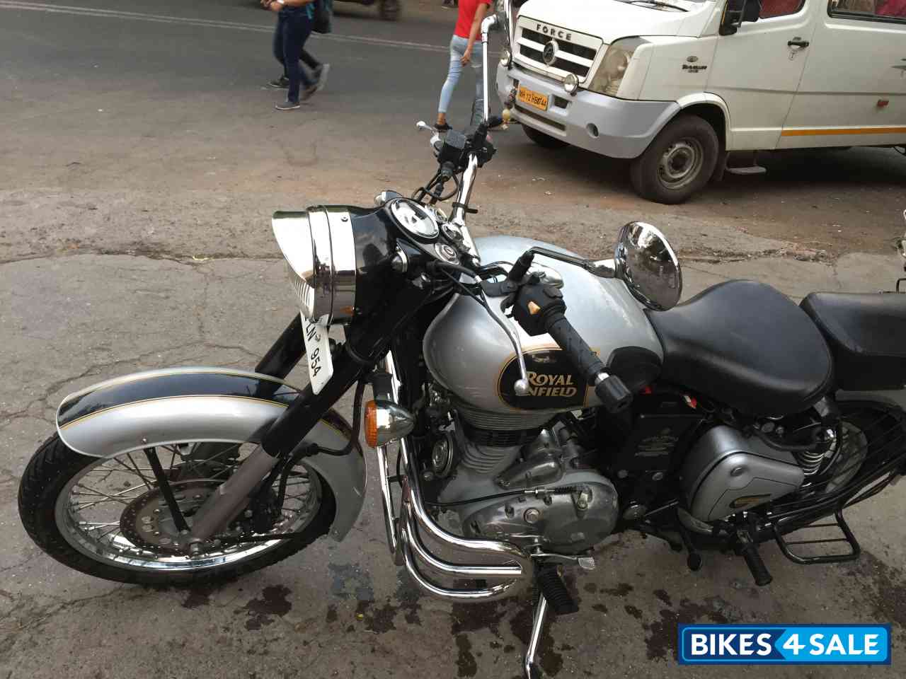 Silver Royal Enfield Classic 500