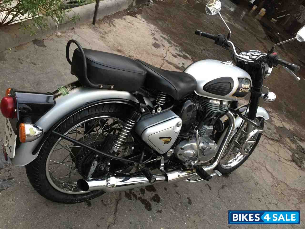 Silver Royal Enfield Classic 500