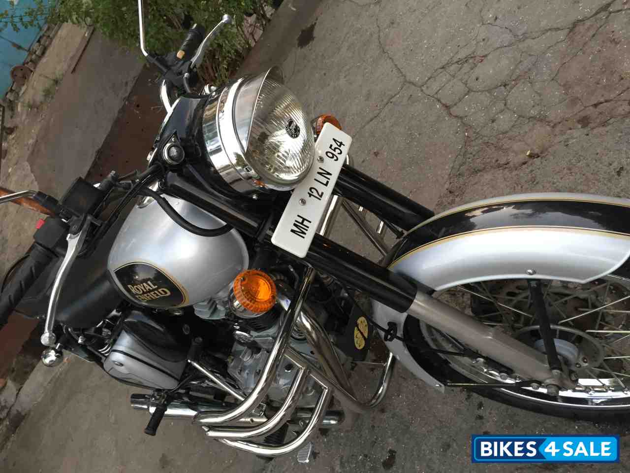 Silver Royal Enfield Classic 500