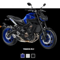 Black Yamaha MT-15