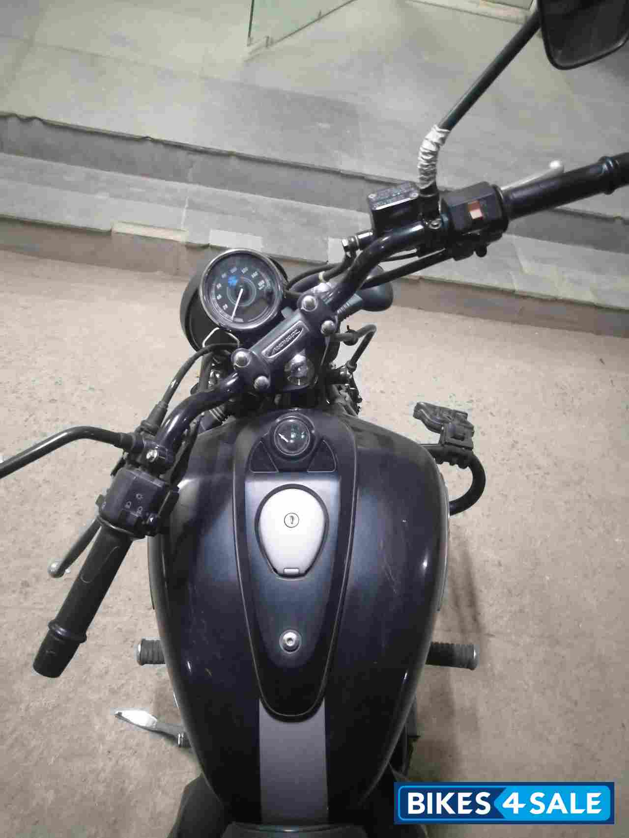 Bajaj Avenger Street 220