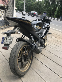 Yamaha YZF R15 V2