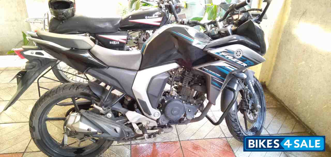 Yamaha Fazer FI V2