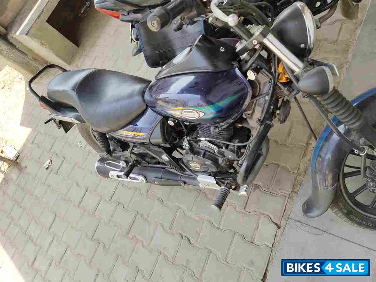 Dark Blue Bajaj Avenger Street 150 Dark Blue Bajaj Avenger Street 150