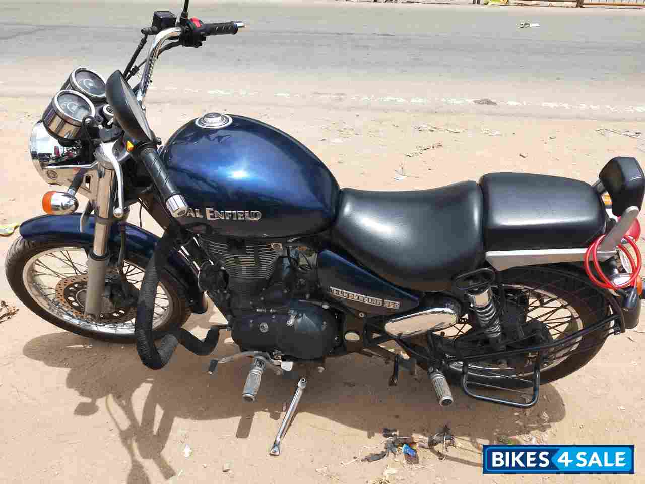 Royal Enfield Thunderbird 350 Royal Enfield Thunderbird 350