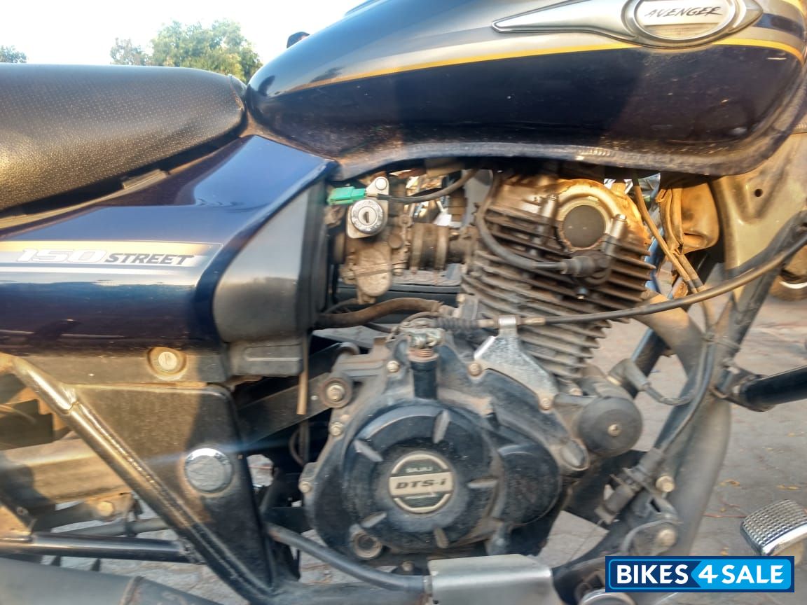 Bajaj Avenger Street 150