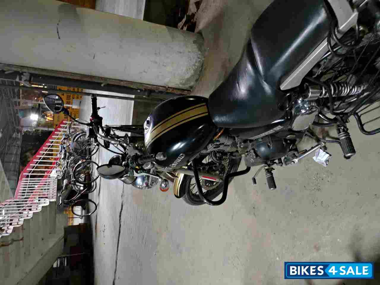 Stone Royal Enfield Thunderbird 350