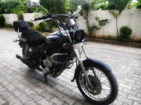 Bajaj Avenger 220 DTS-i