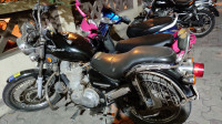 Black Royal Enfield Thunderbird TwinSpark 350