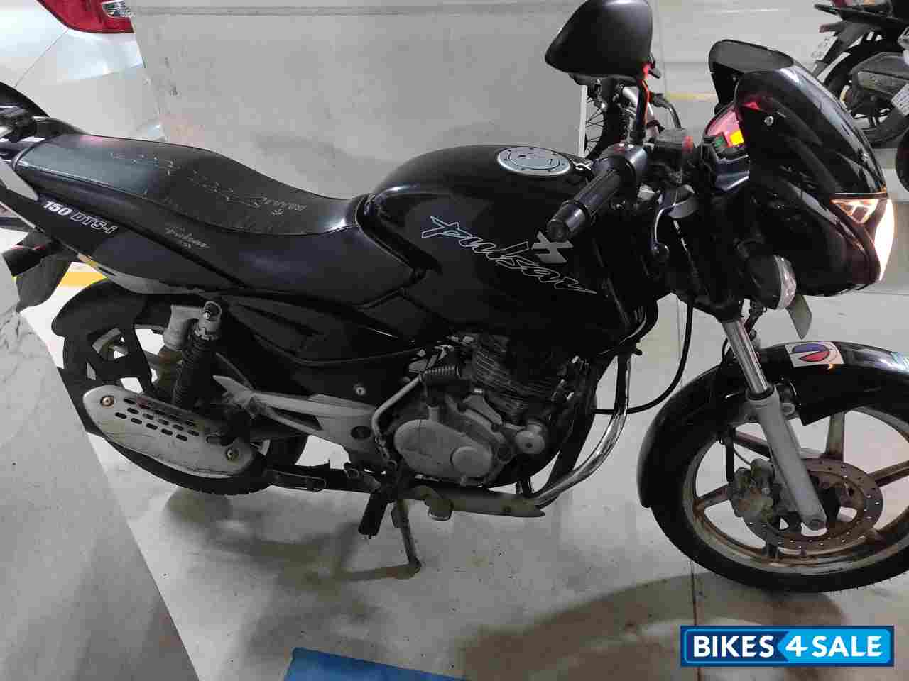 Black Bajaj Pulsar 150 DTSi