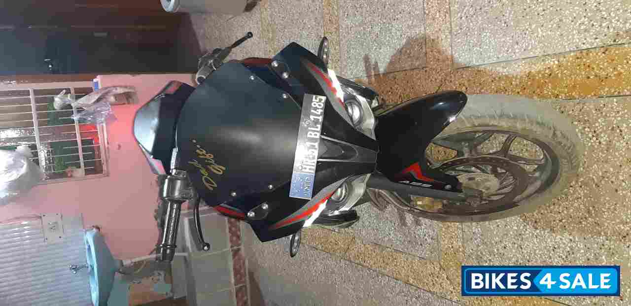 Black And Red Bajaj Pulsar RS 200 ABS