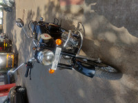 Black Royal Enfield Bullet 350 ES