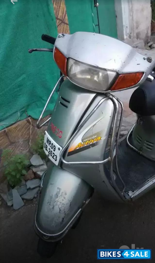 Silver Honda Activa