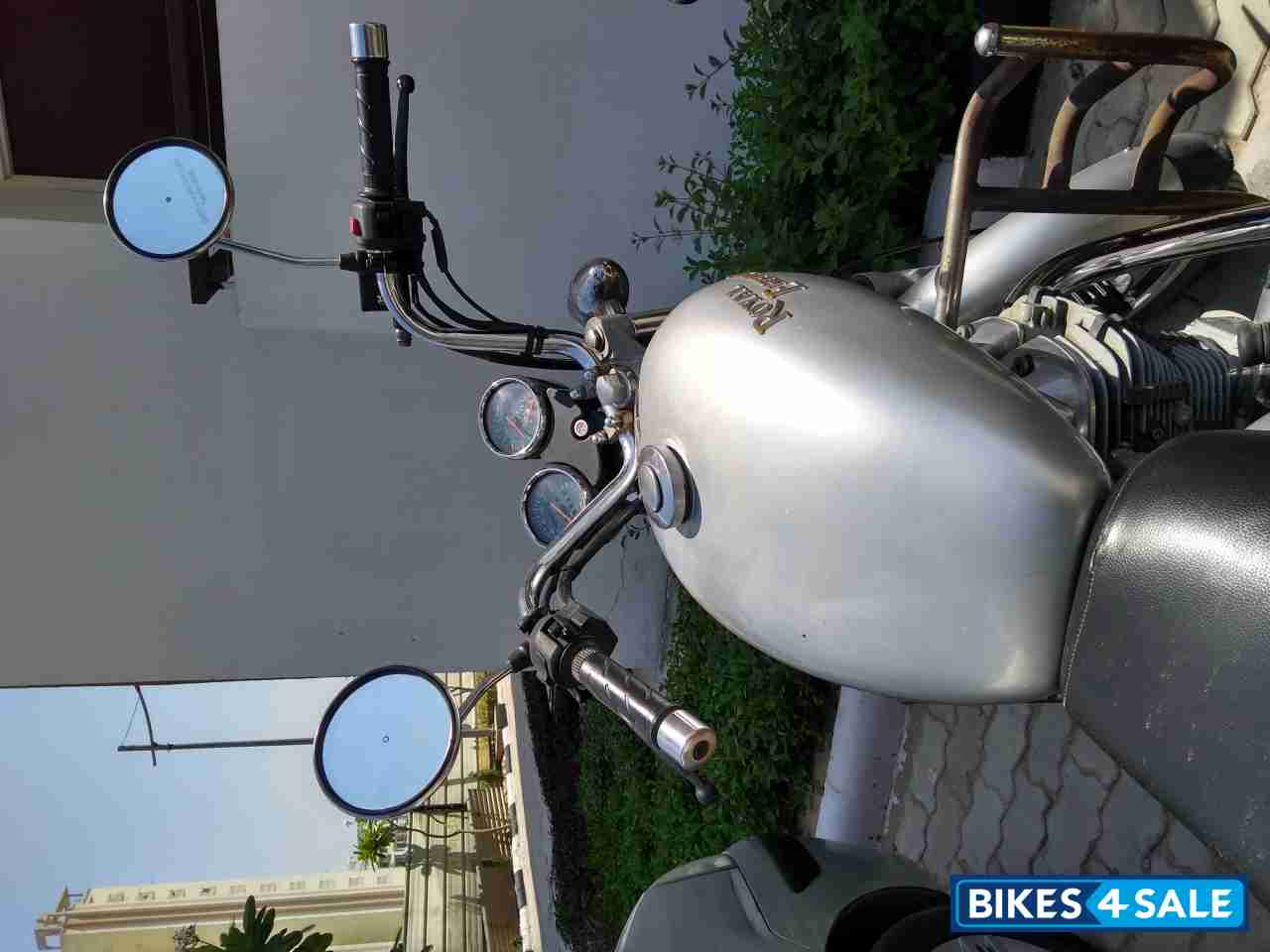 Silver Royal Enfield Thunderbird TwinSpark 350