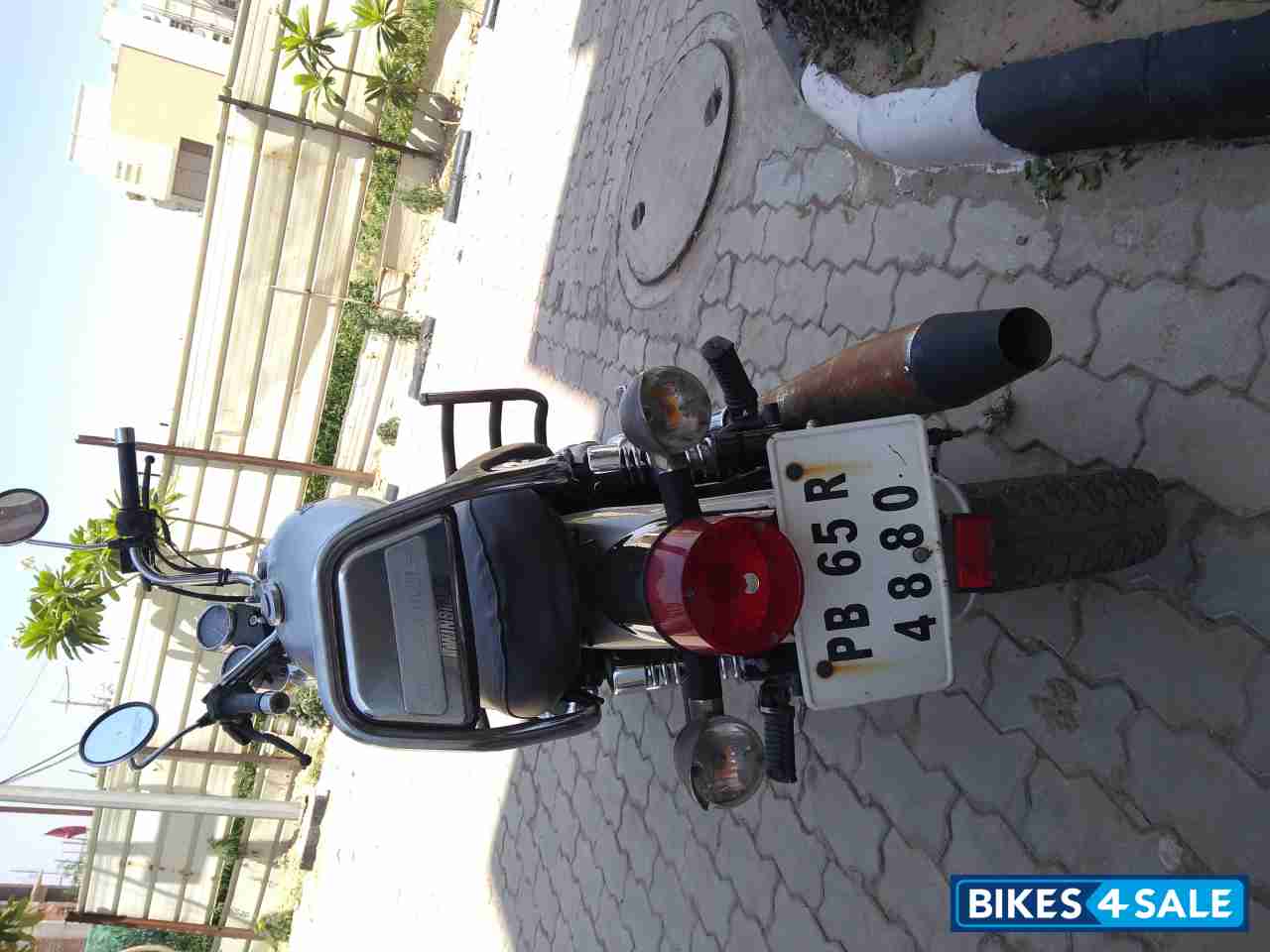 Silver Royal Enfield Thunderbird TwinSpark 350