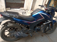 Honda CB Hornet 160R