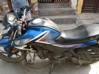 Honda CB Hornet 160R