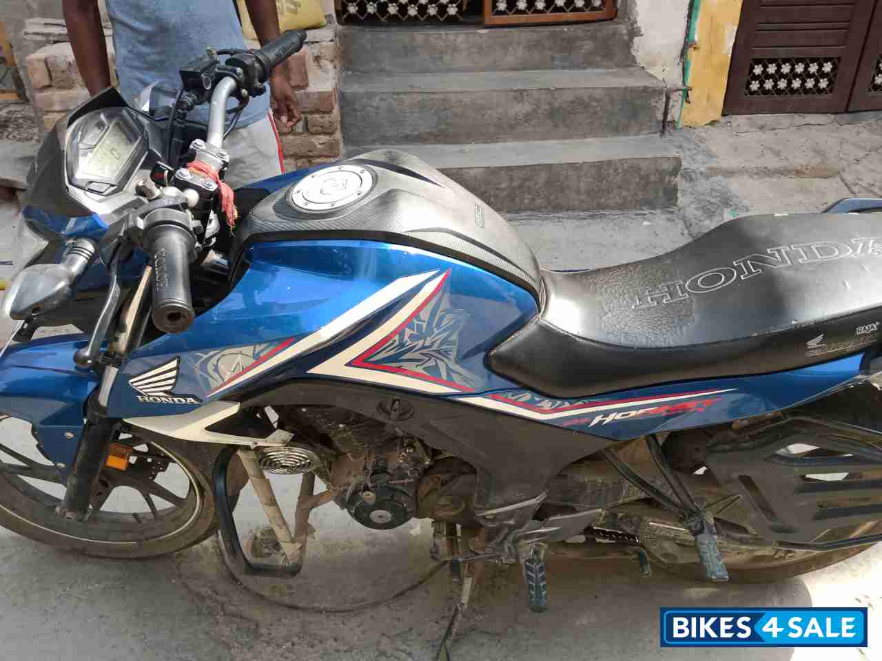 Honda CB Hornet 160R