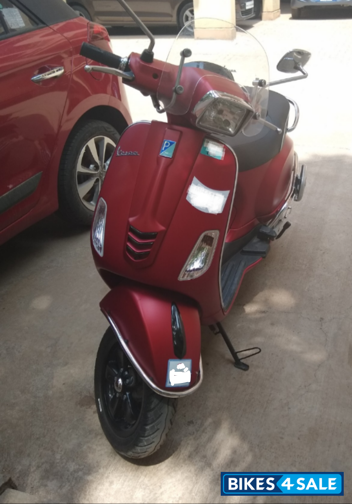 Matt Red Vespa SXL 150