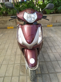 Maroon Honda Aviator