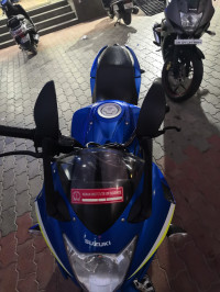 Blue Suzuki Gixxer SF