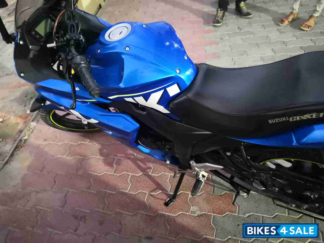 Blue Suzuki Gixxer SF