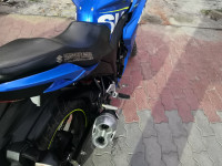 Blue Suzuki Gixxer SF