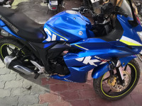 Blue Suzuki Gixxer SF