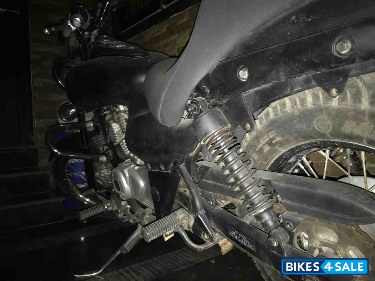 Bajaj Avenger 220 DTS-i