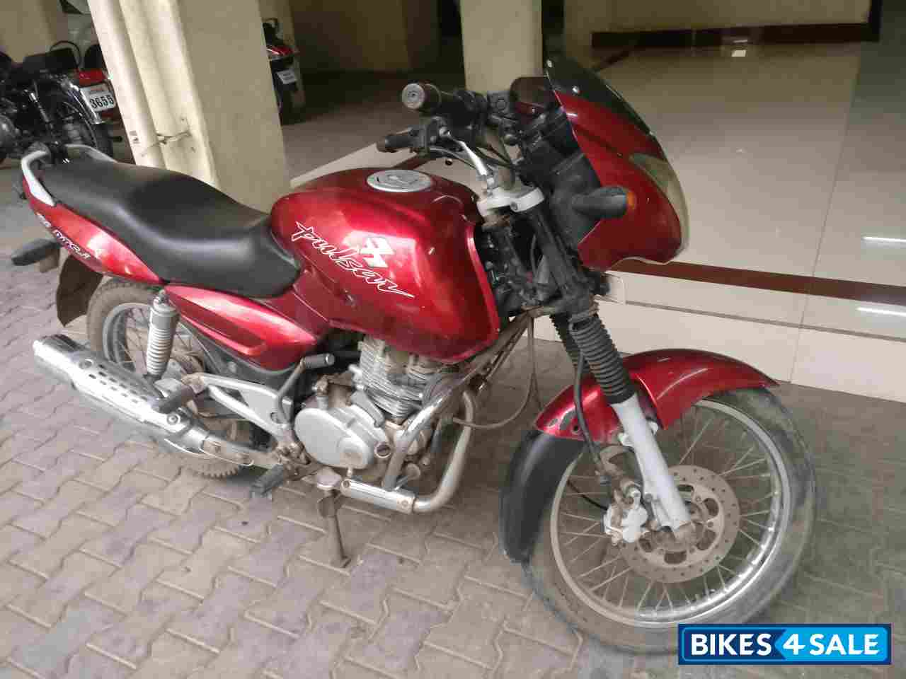Red Bajaj Pulsar 150 DTSi