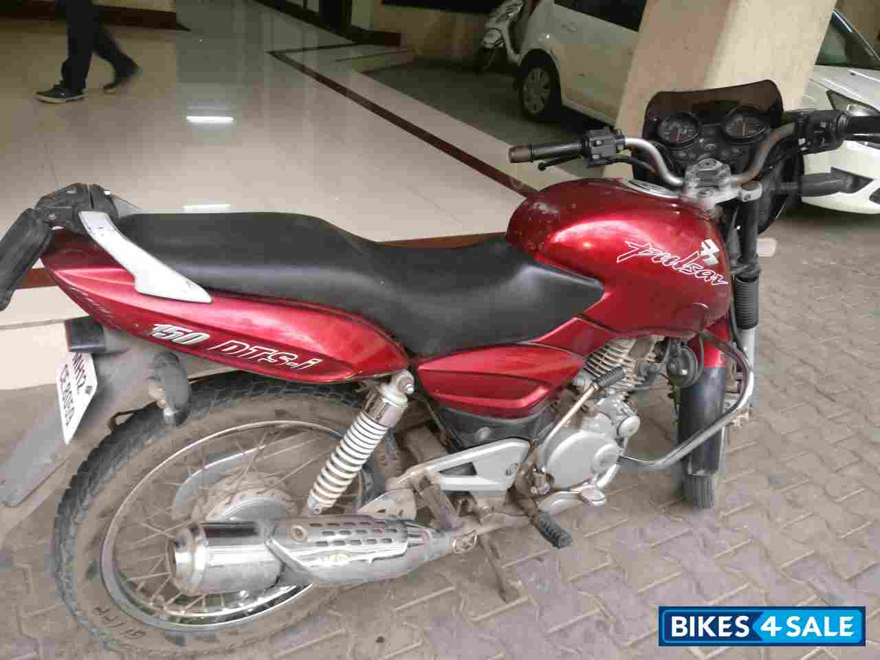 Red Bajaj Pulsar 150 DTSi