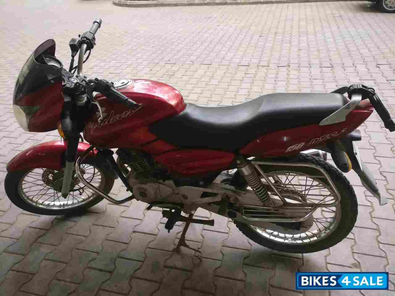 Red Bajaj Pulsar 150 DTSi