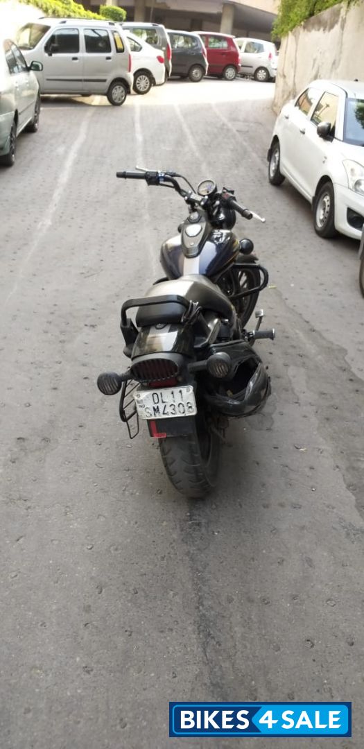 Blue Bajaj Avenger Street 150