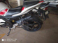 White Yamaha YZF R15 V2