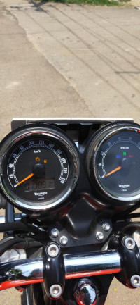 Triumph Bonneville T100