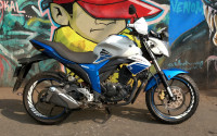 White/blue Suzuki Gixxer 150