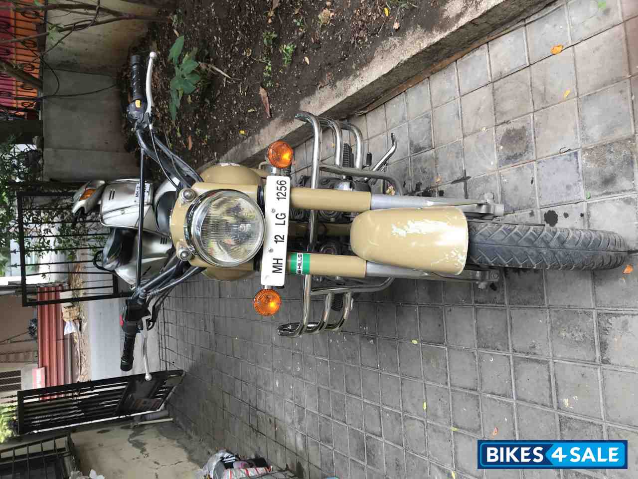 Royal Enfield Classic Desert Storm