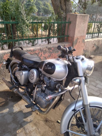 Royal Enfield Classic 350