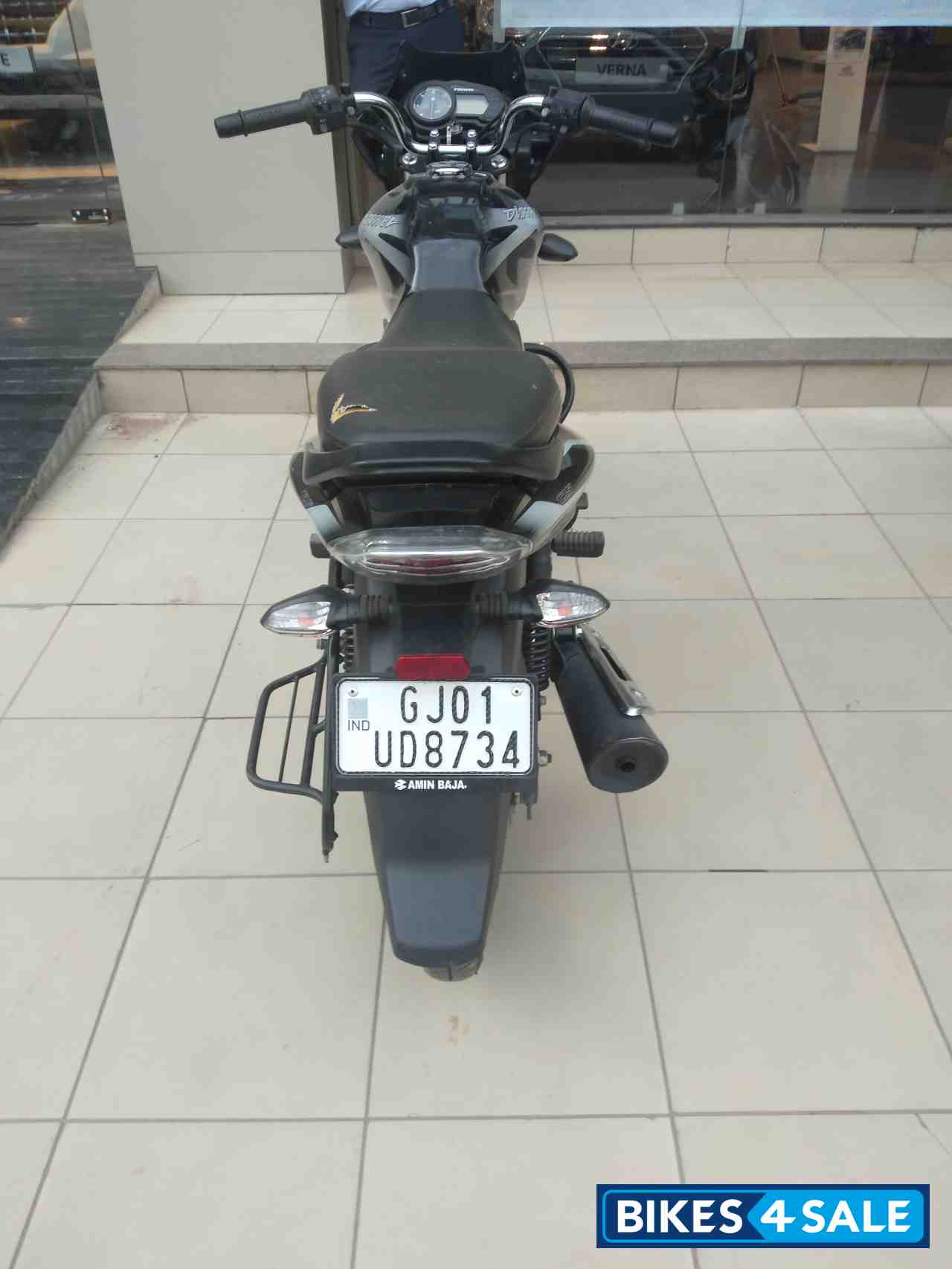 Bajaj Discover 125 ST