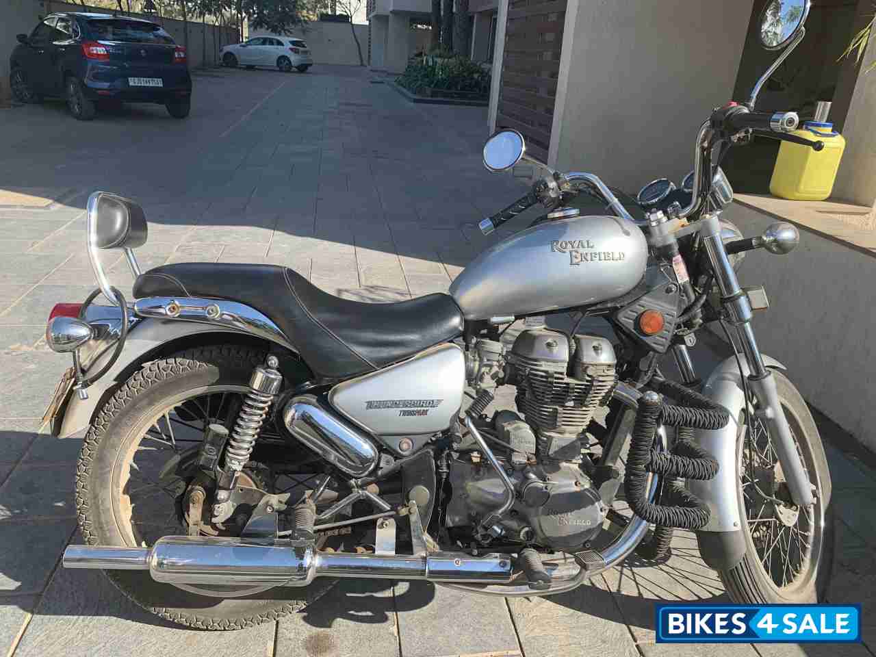 Silver Royal Enfield Thunderbird 350