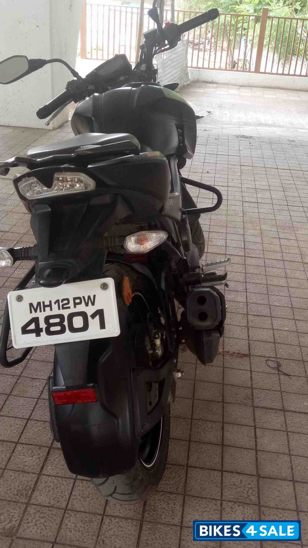 TVS Apache RTR 200 4V TVS Apache RTR 200 4V