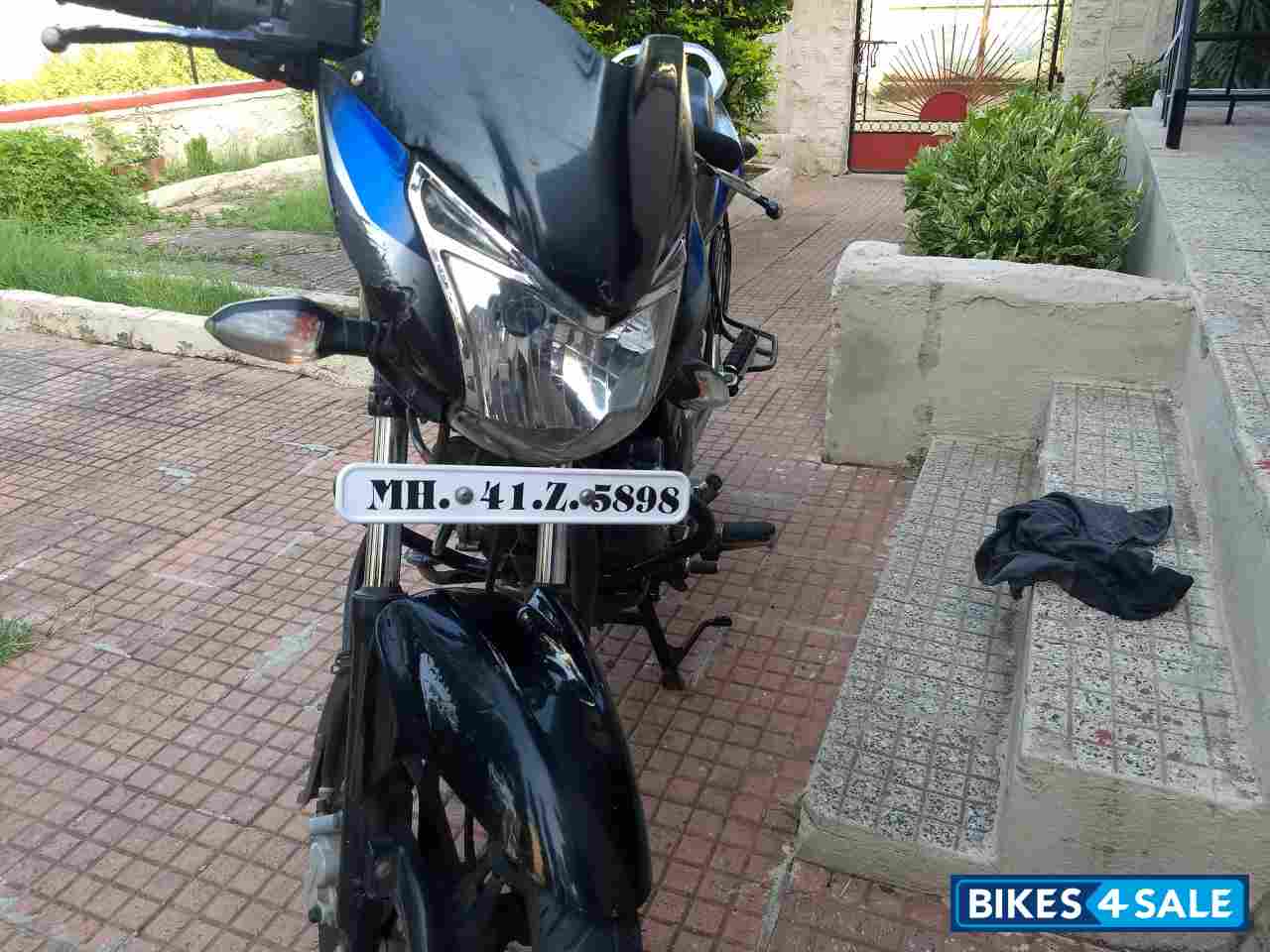 Bajaj Discover 125 ST