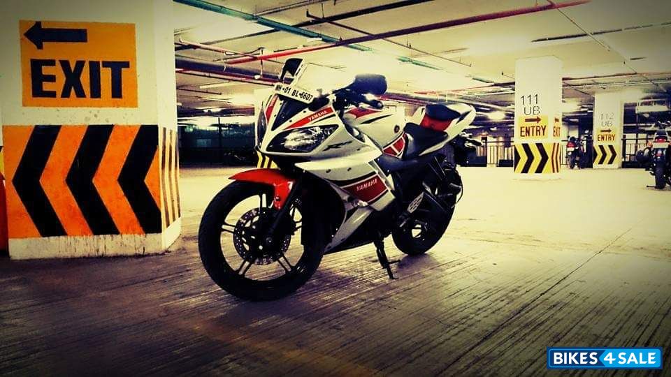 Yamaha YZF R15 V2