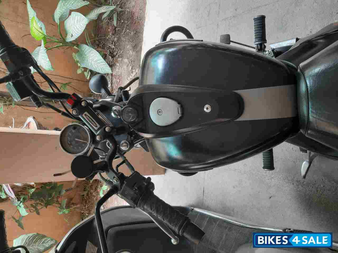 Bajaj Avenger Street 220