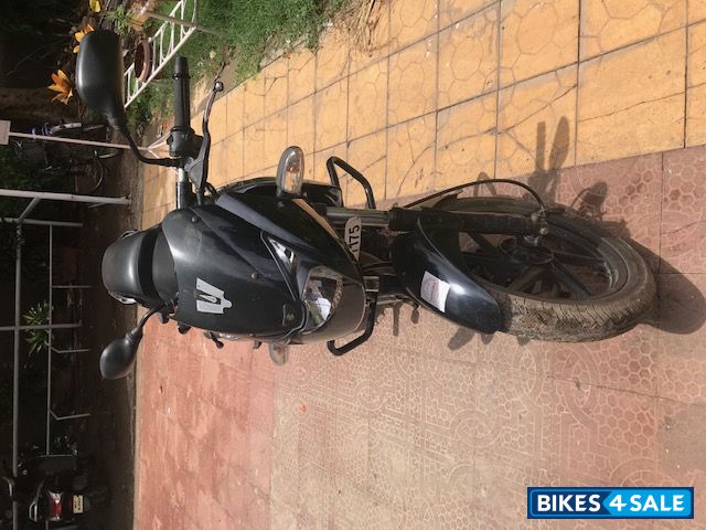 Black Bajaj Pulsar 180 DTSi