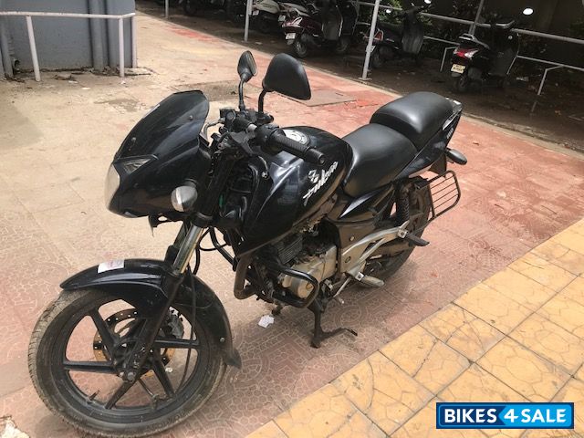 Black Bajaj Pulsar 180 DTSi