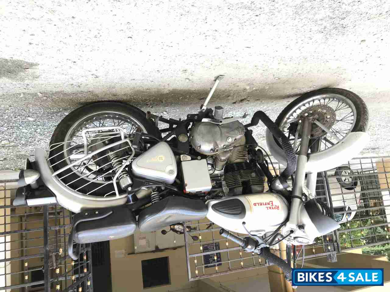 Royal Enfield Classic 350