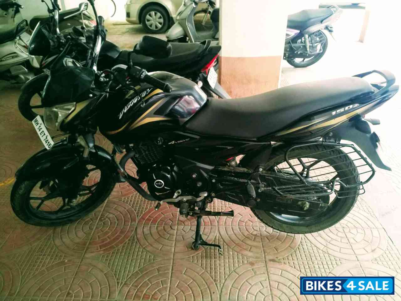 Bajaj Discover 150 S