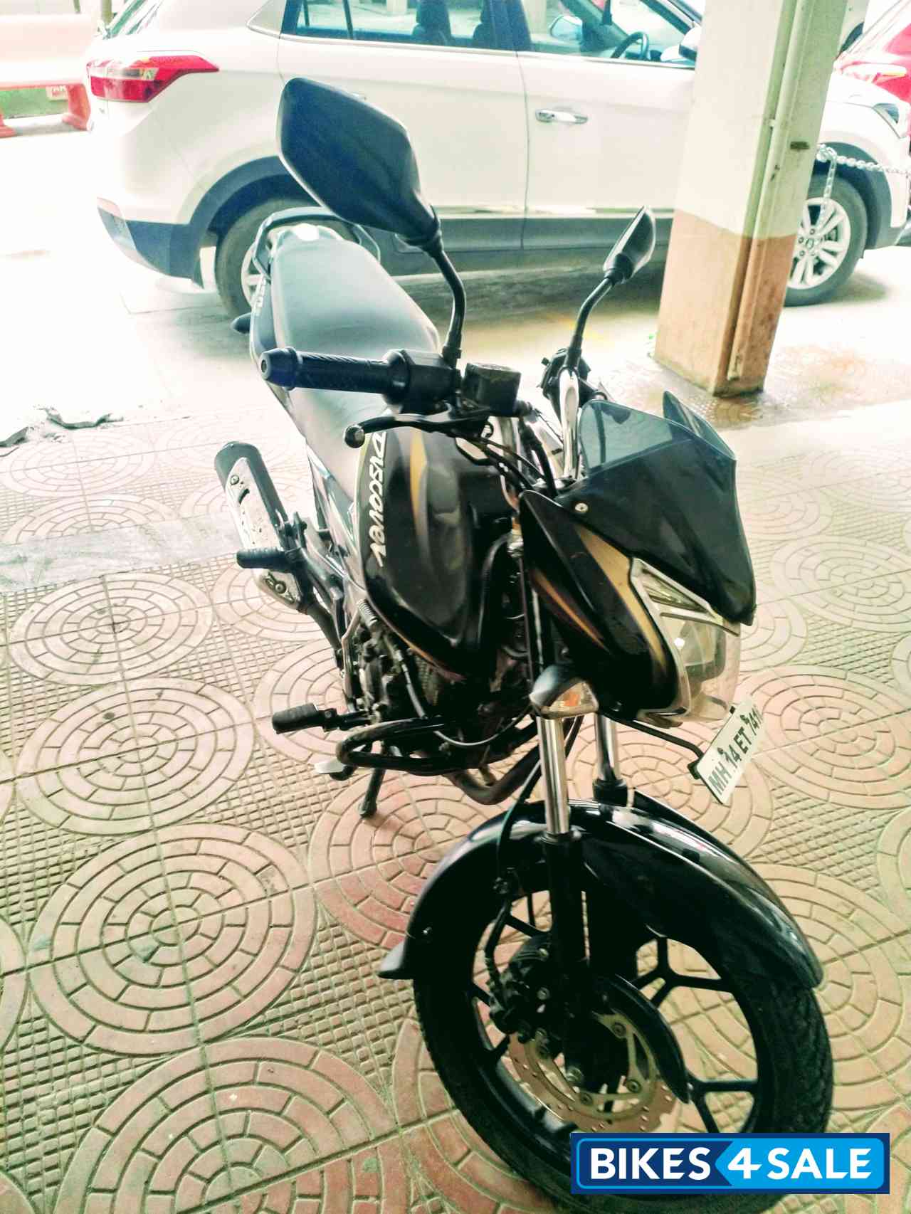 Bajaj Discover 150 S
